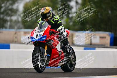 media/Apr-18-2025-TrackDaz (Fri) [[45f5874c44]]/B Group/Session 4 (Turn 6 - Outside)/